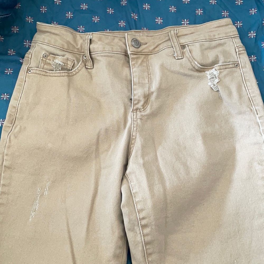 Khaki pants